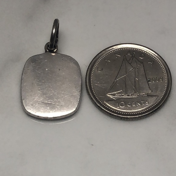 Vintage Aquarius silver zodiac pendant - Picture 3 of 3